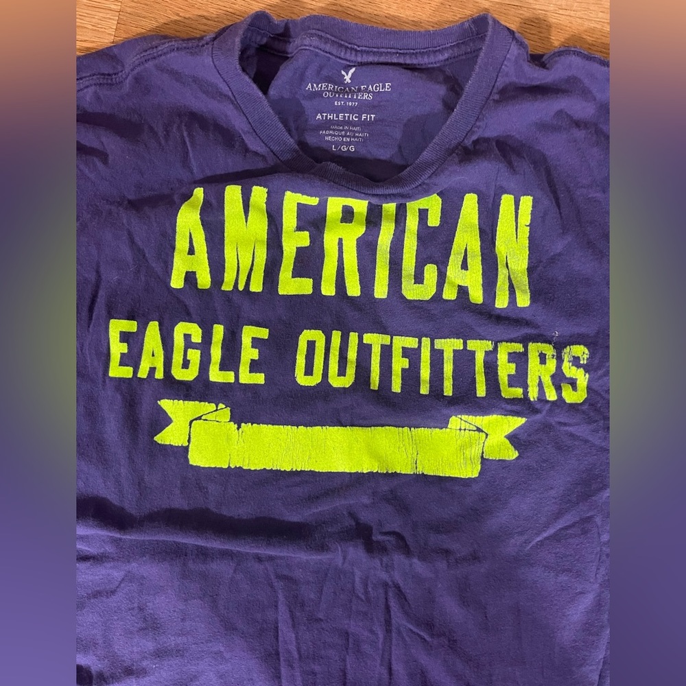 American Eagle Men’s Large Purple W/green Logo Crew Neck Short Sleeve T-shirt